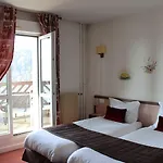 Logis Restaurant Panorama 3* מונסטר