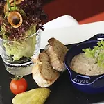 Logis Restaurant Panorama 3* מונסטר
