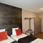 Logis Restaurant Panorama 3* מונסטר