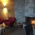 Logis Restaurant Panorama 3* מונסטר
